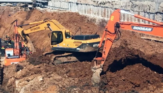 Разработка котлована экскаватором под фундамент в Гуково — цена от 2593 руб. | 2Землекопа-Гкв
