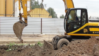 Выкопать яму экскаватором в Гуково от 934 руб. - 2Землекопа-Гкв